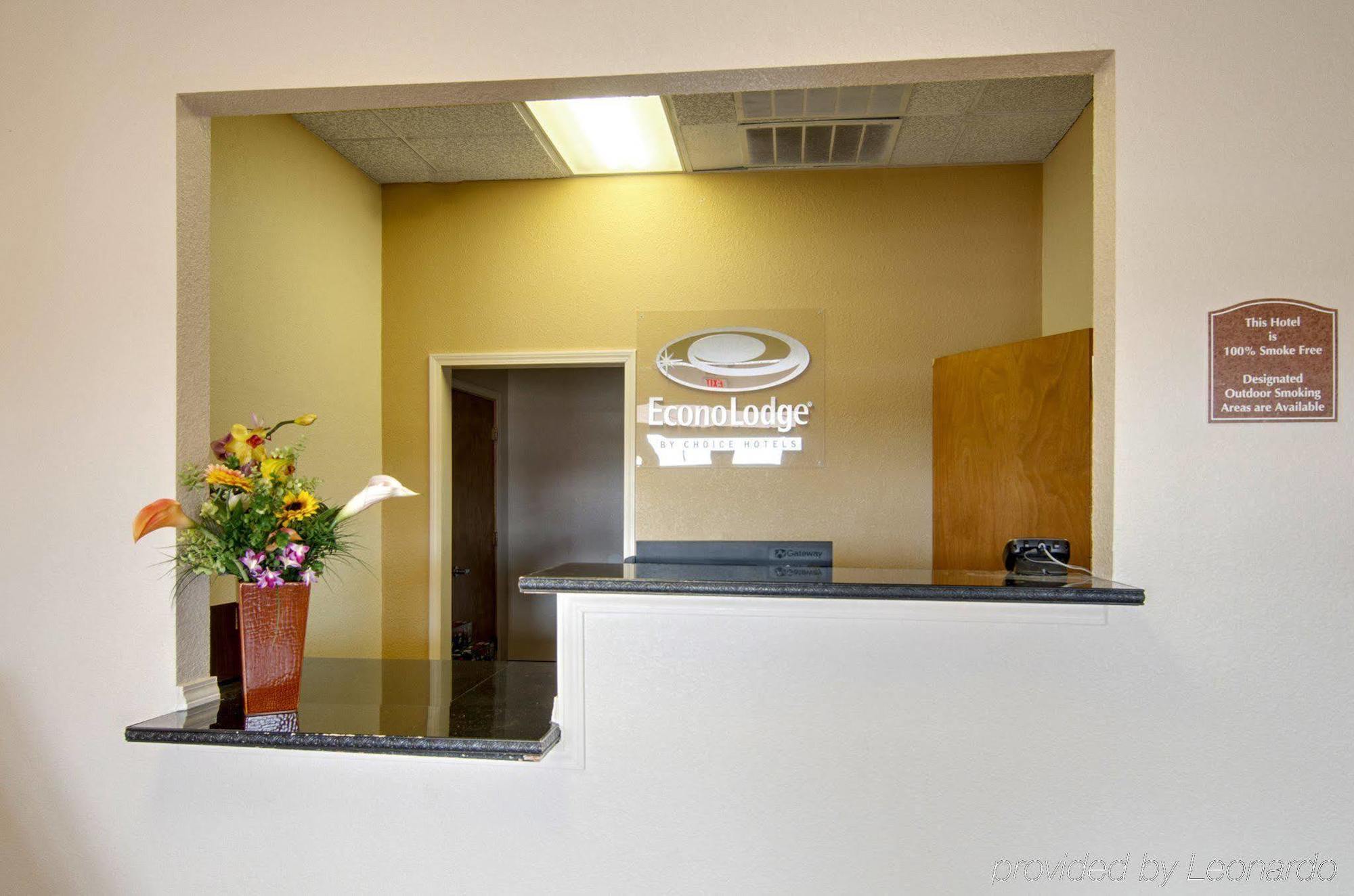 Americas Best Value Inn Salina Exterior photo