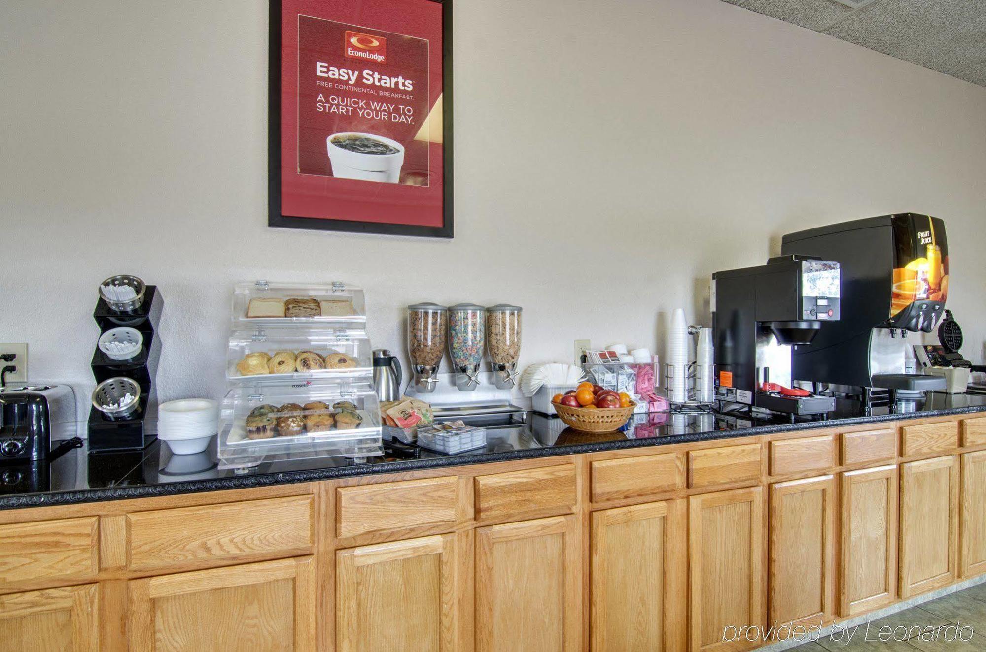 Americas Best Value Inn Salina Exterior photo