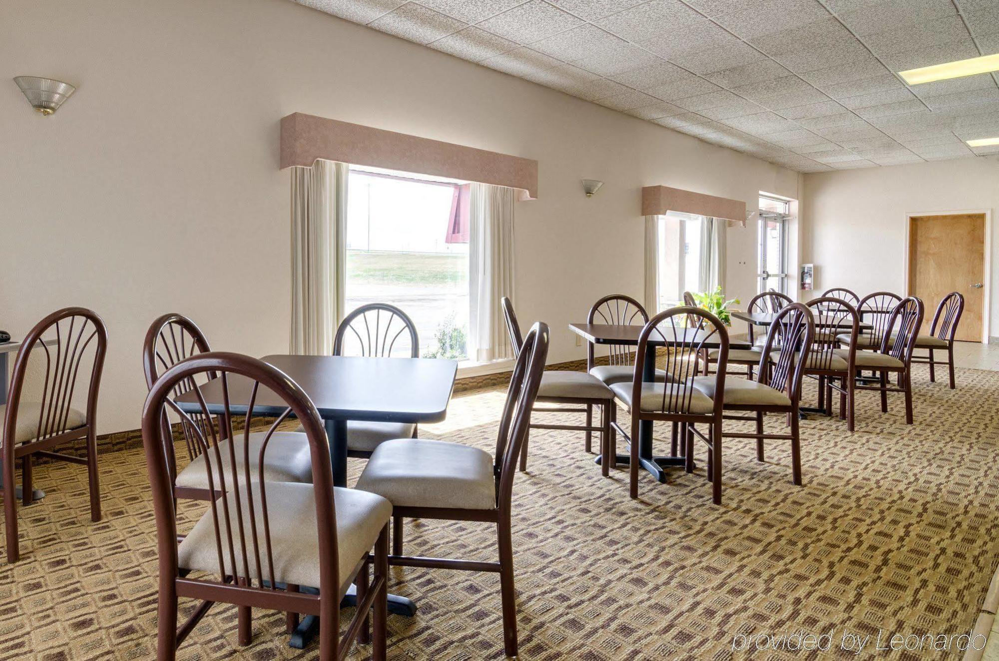 Americas Best Value Inn Salina Exterior photo