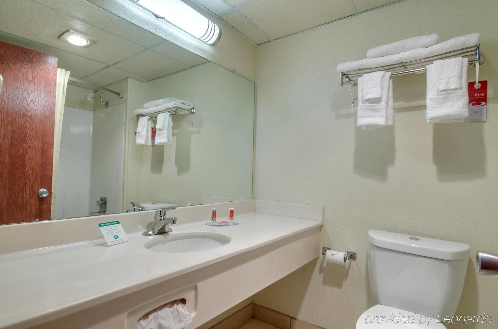 Americas Best Value Inn Salina Exterior photo