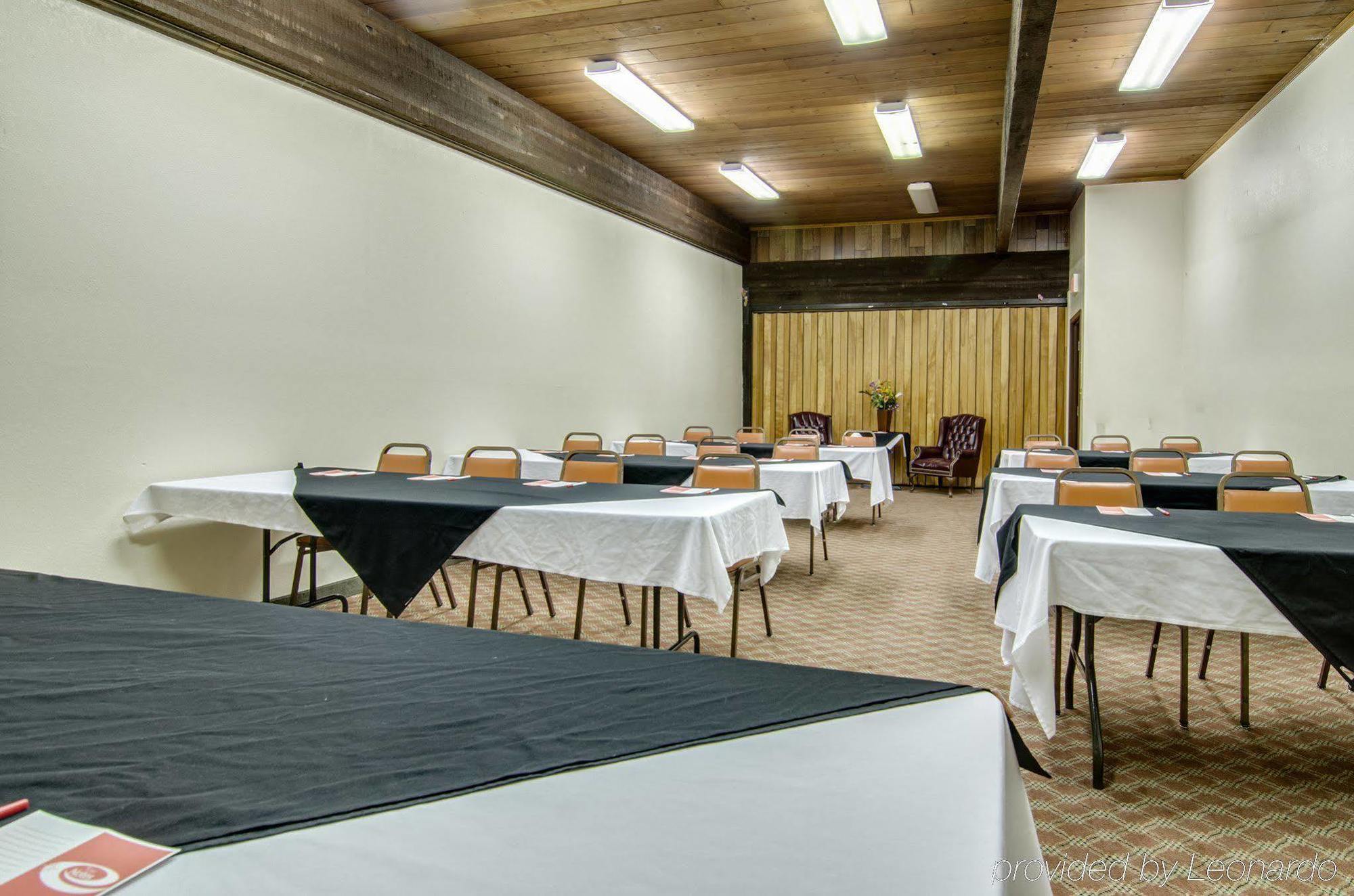 Americas Best Value Inn Salina Exterior photo