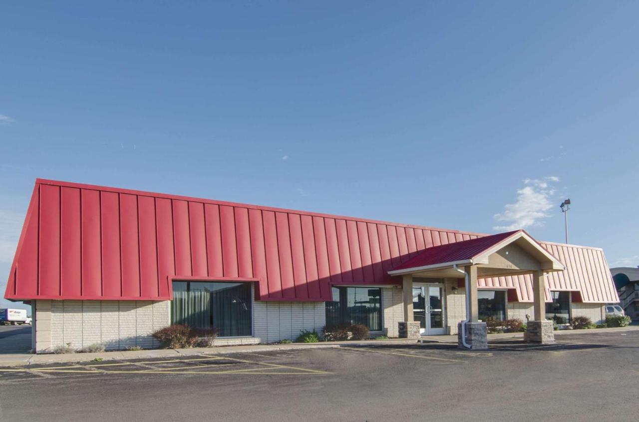Americas Best Value Inn Salina Exterior photo